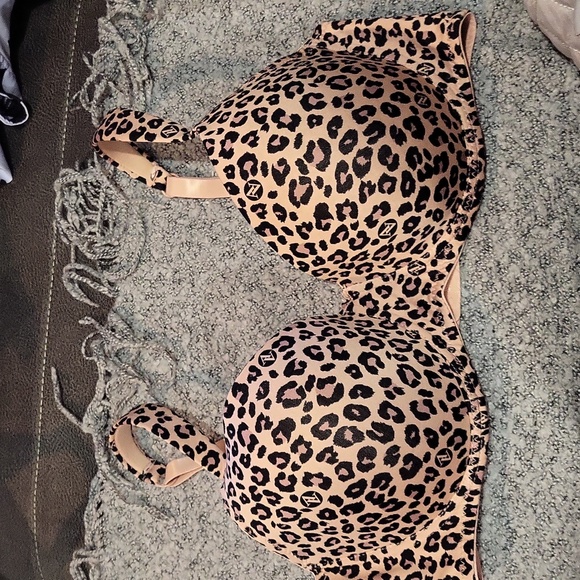 Adrienne Vittadini Other - Adrienne Vittadini Studio Bra